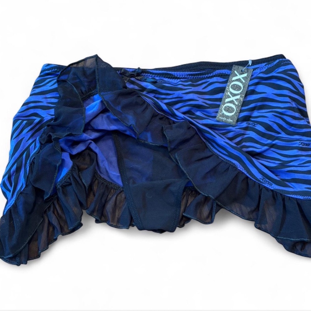 XOXO Women’s 2X Plus Blue & Black TigerStrip Skirted Thong w/ Sexy Black Ruffles